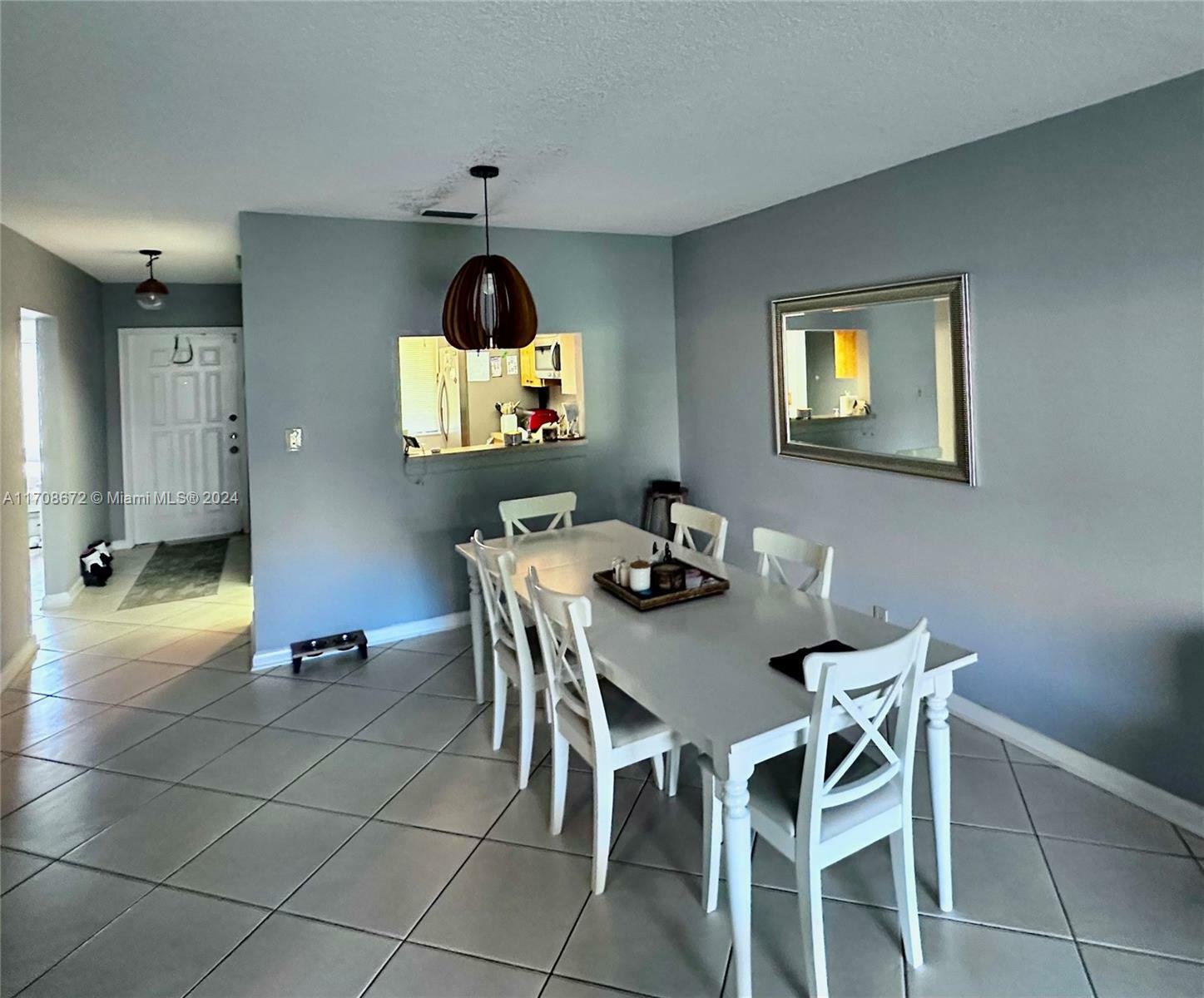 Property Photo:  603 Racquet Club Rd 2  FL 33326 