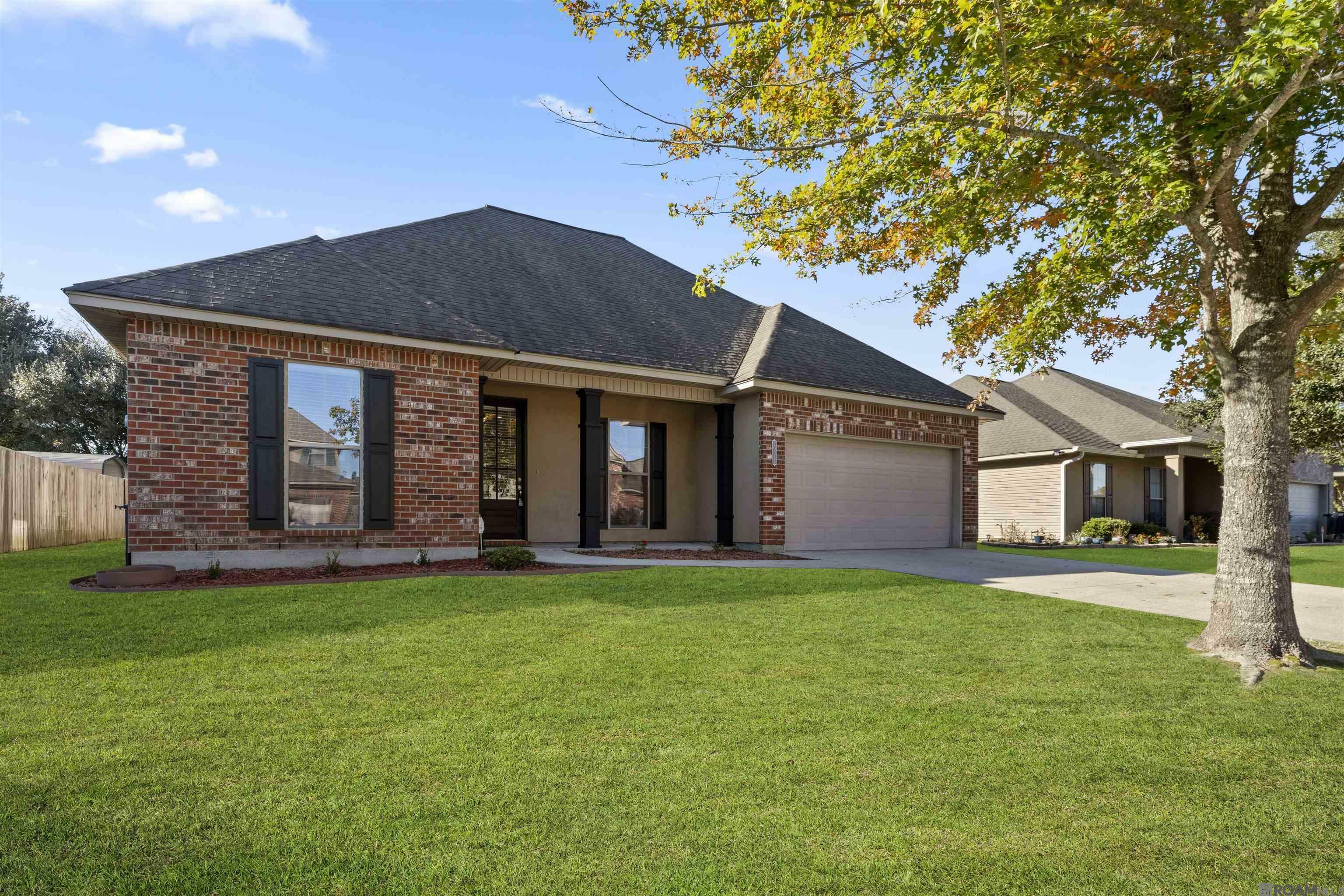 Property Photo: 20015 Bur Oak Dr LA 70791