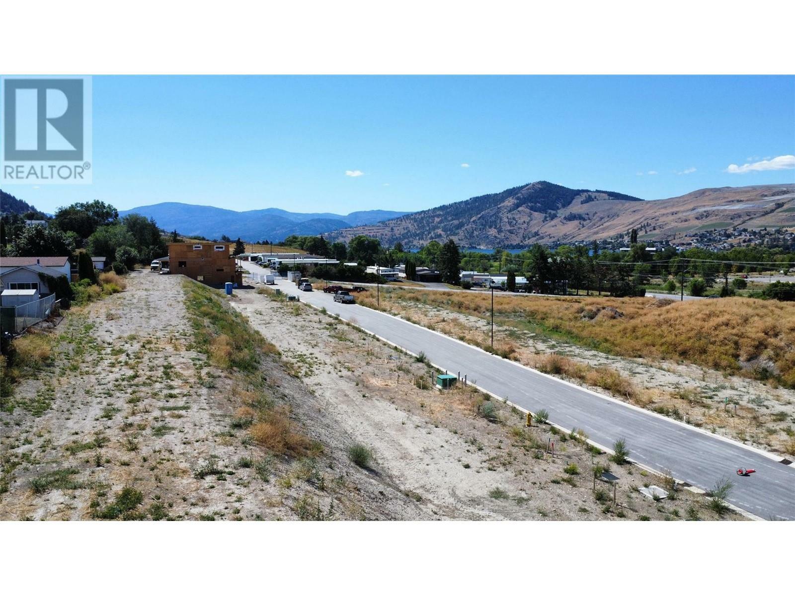 Photo de la propriété:  6758 Okanagan Avenue 7  BC V1H 1M2 