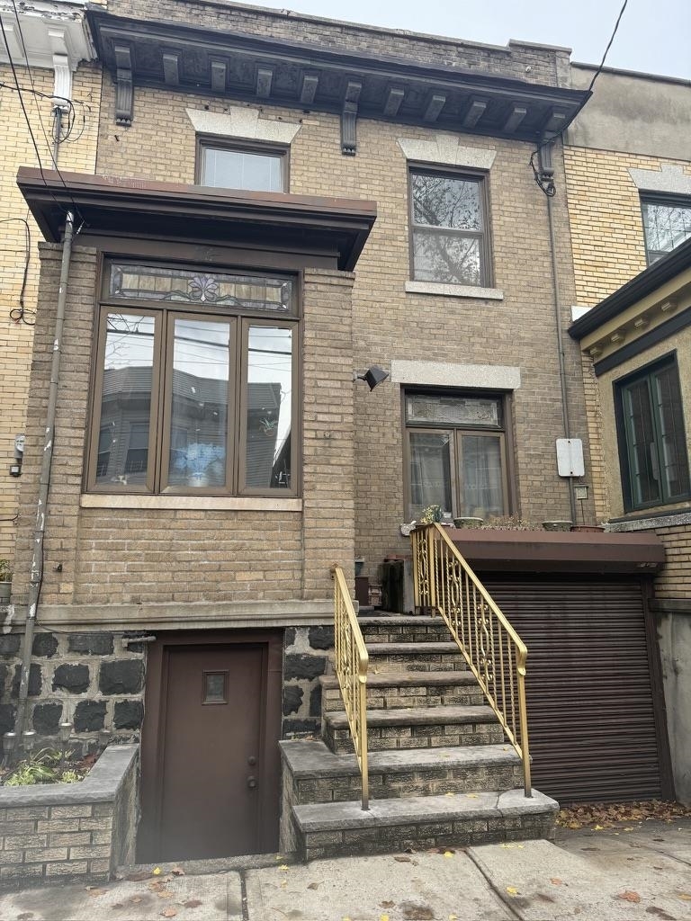 Property Photo: 76 Liberty Pl NJ 07086