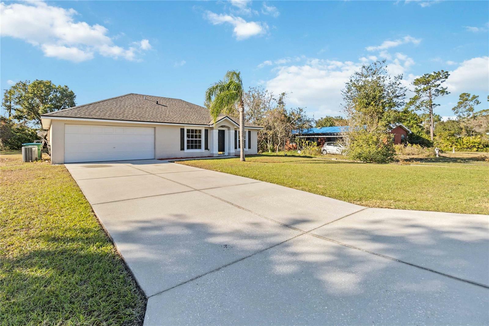 Property Photo:  1712 Whipple Drive  FL 32738 