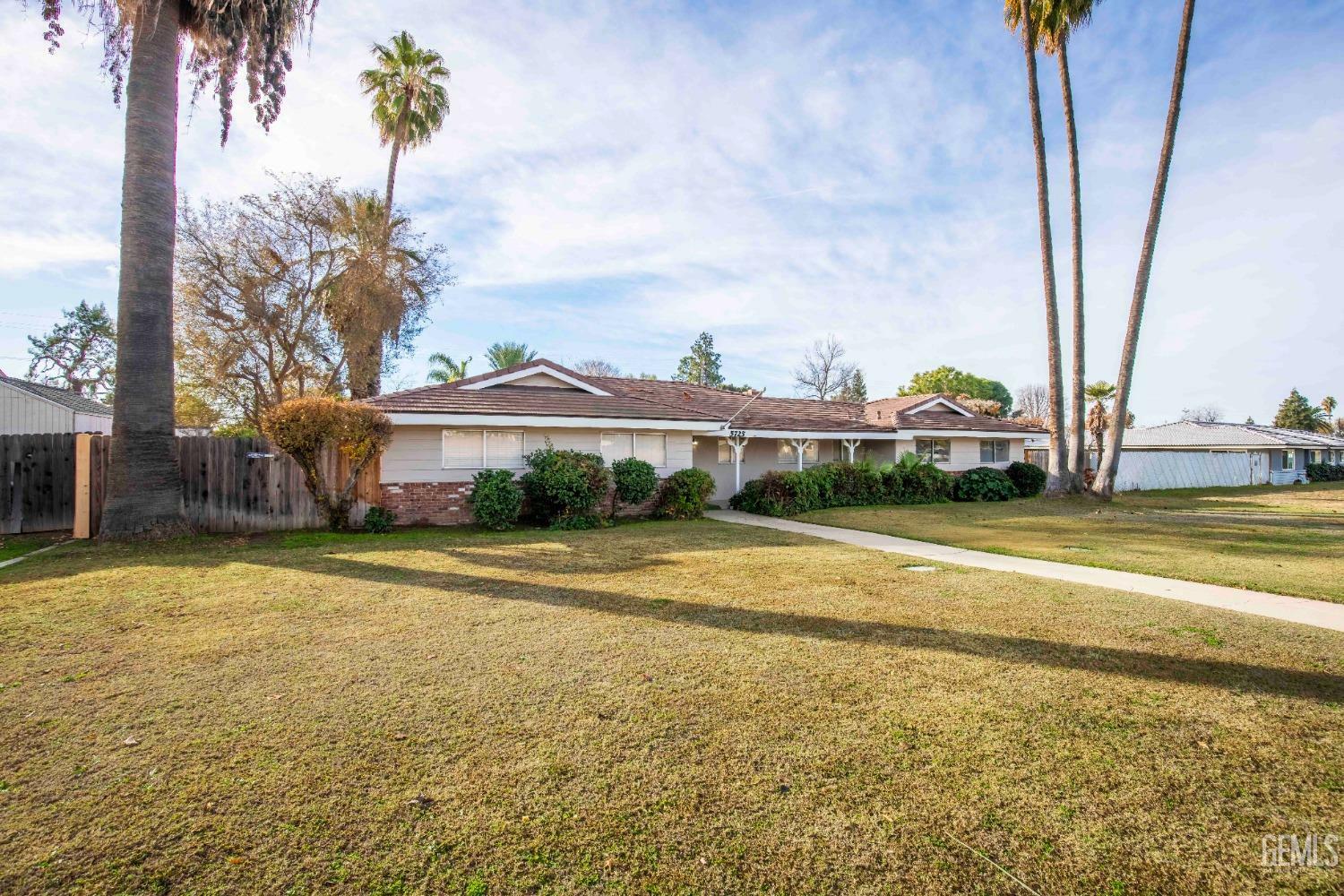 Property Photo:  5725 Olive Drive  CA 93308 