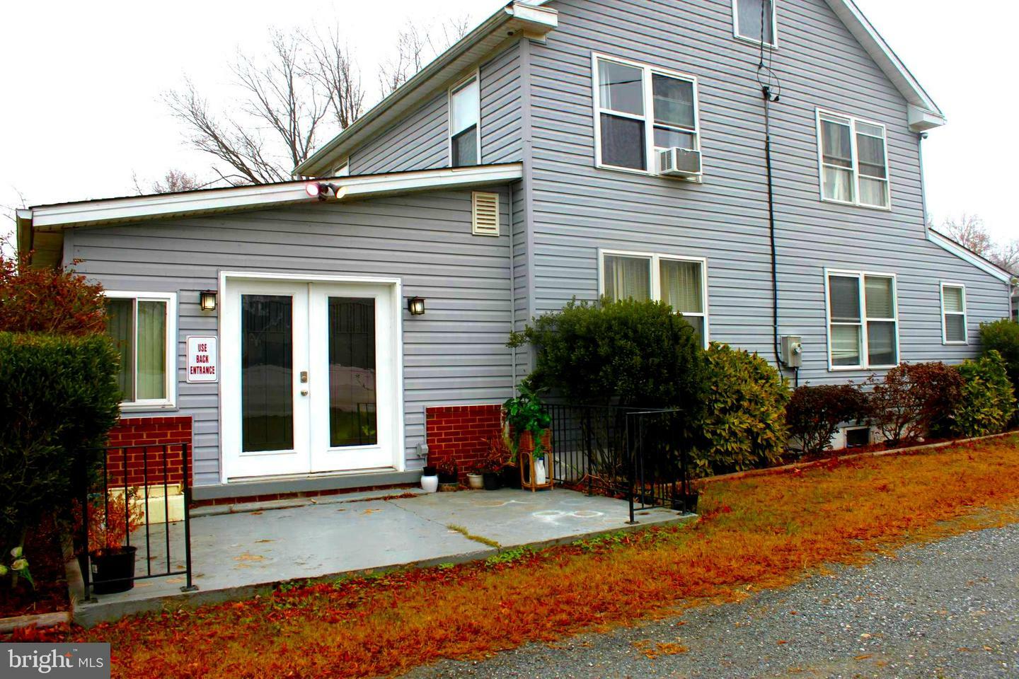 Property Photo:  6213 Shady Side Road  MD 20764 