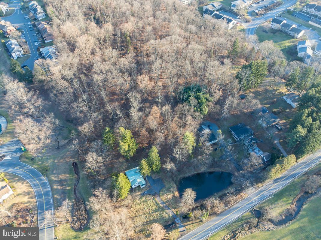 Property Photo: 701 E Neversink Road PA 19606