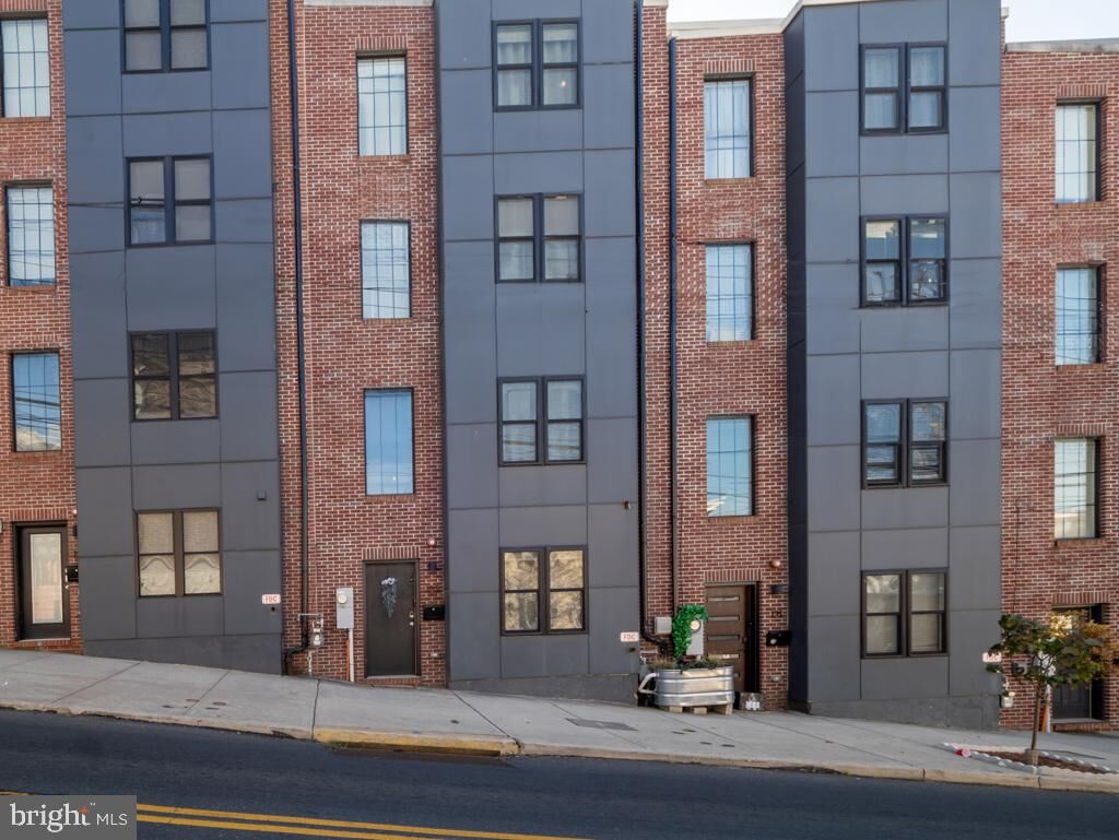 Property Photo:  123 Shurs Lane  PA 19127 