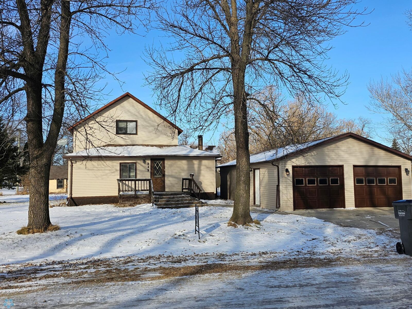 Property Photo: 313 3rd Street MN 56522