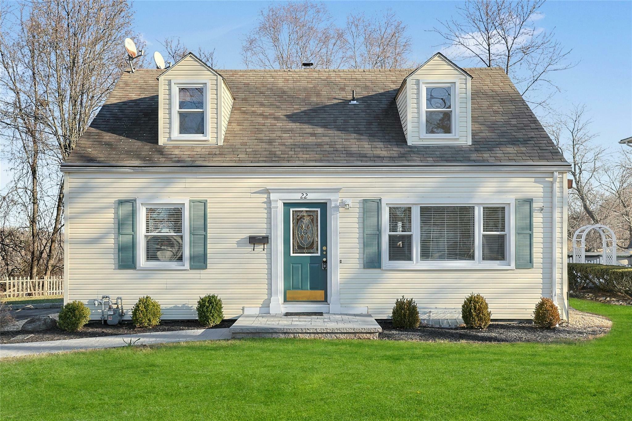 Property Photo:  22 Tanneyanns Lane  NY 10993 