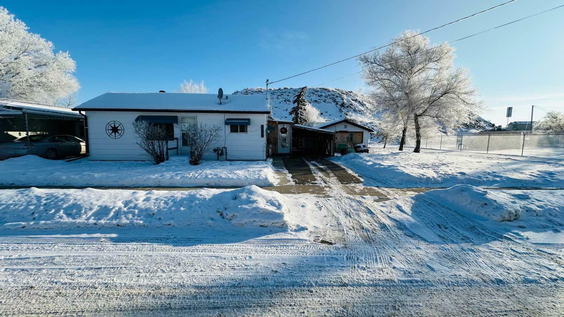 718 1st  Street SW  Drumheller AB T0J 0Y6 photo