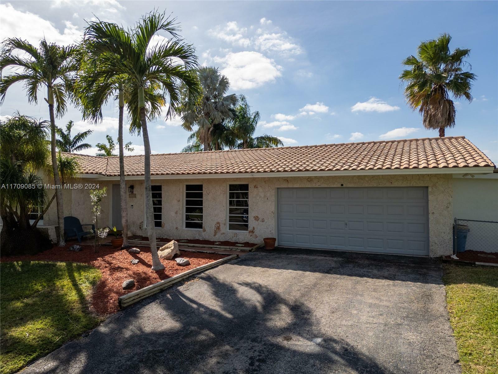 18200 SW 86th Ave  Palmetto Bay FL 33157 photo