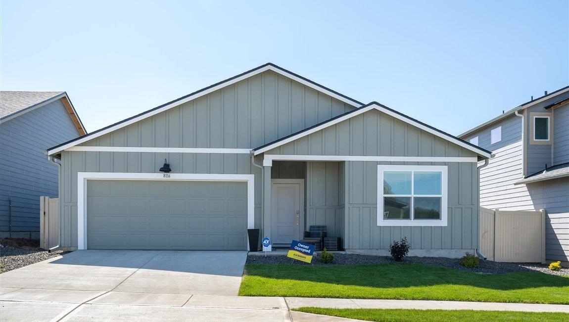 Property Photo: 3122 E Chatham Ave WA 99021