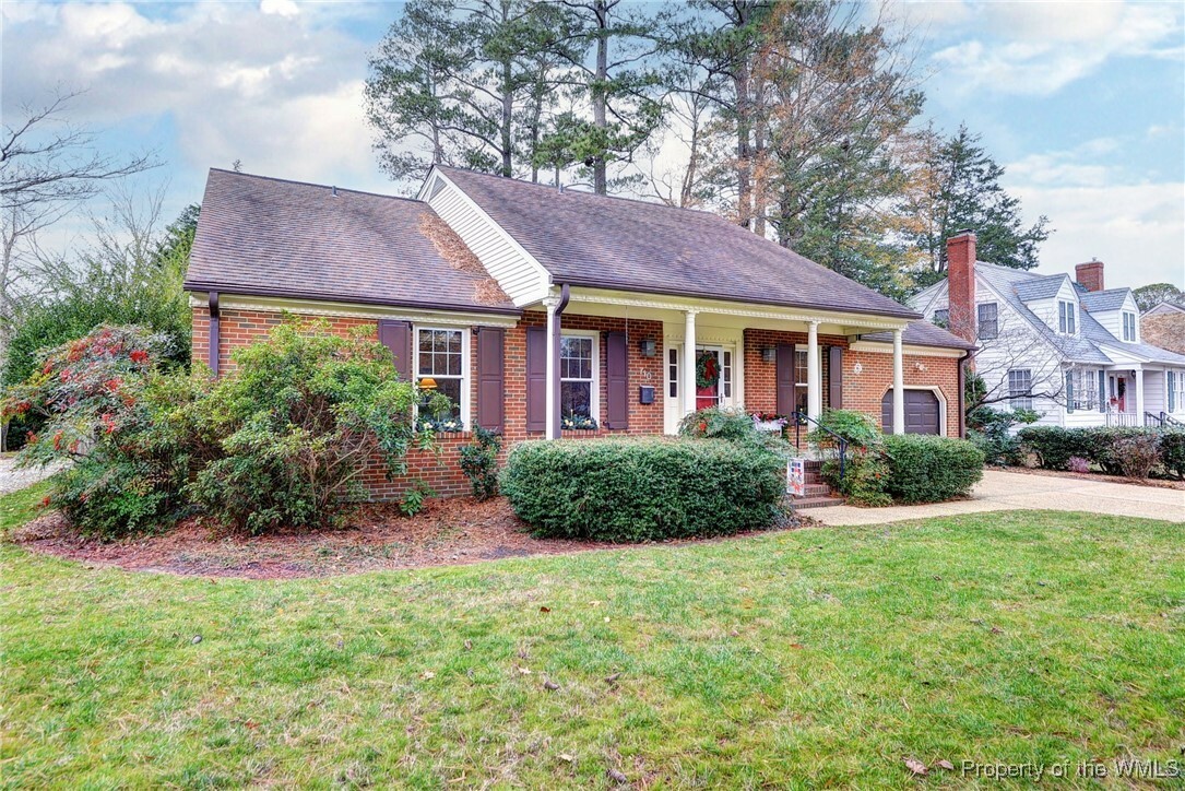 Property Photo:  710 College Terrace  VA 23185 