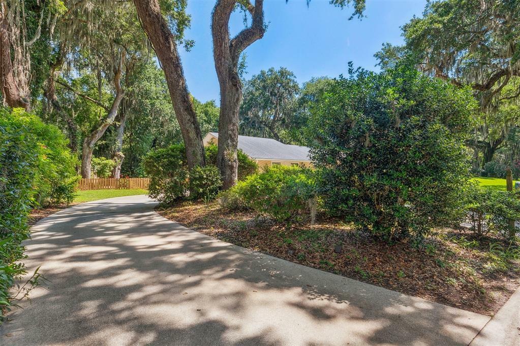 Property Photo:  835 Fountain Drive  FL 32034 