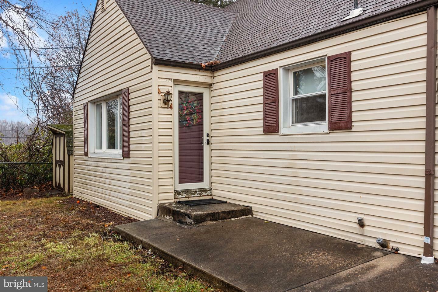 Property Photo:  130 Moser Street  PA 19014 