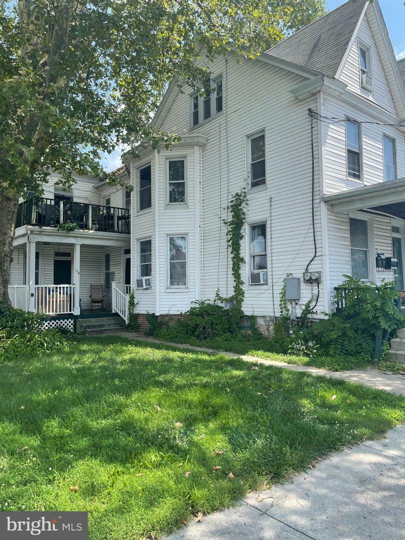 Property Photo:  211 Market St  PA 17070 