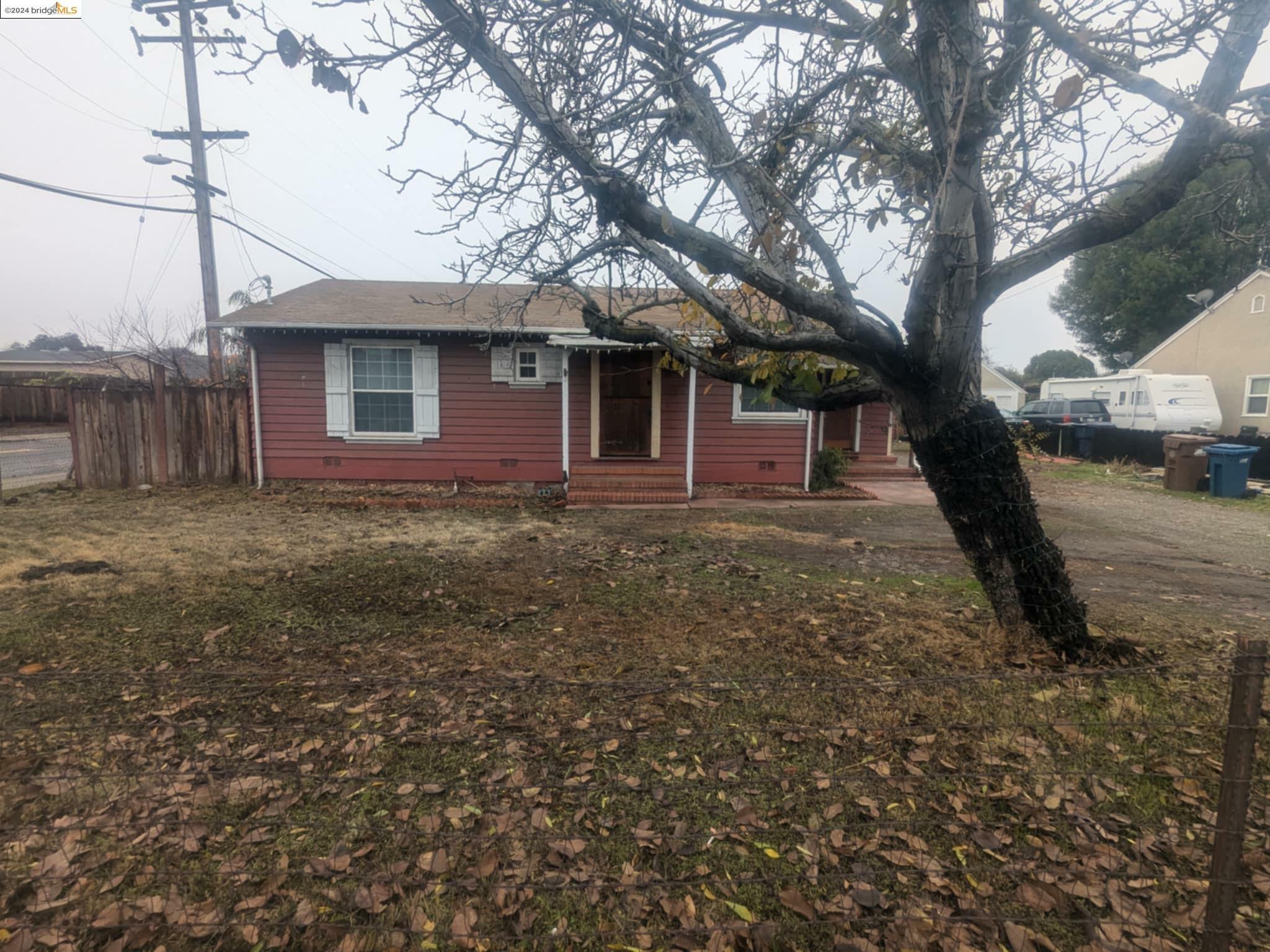 Property Photo:  220 E Tregallas Rd  CA 94509 