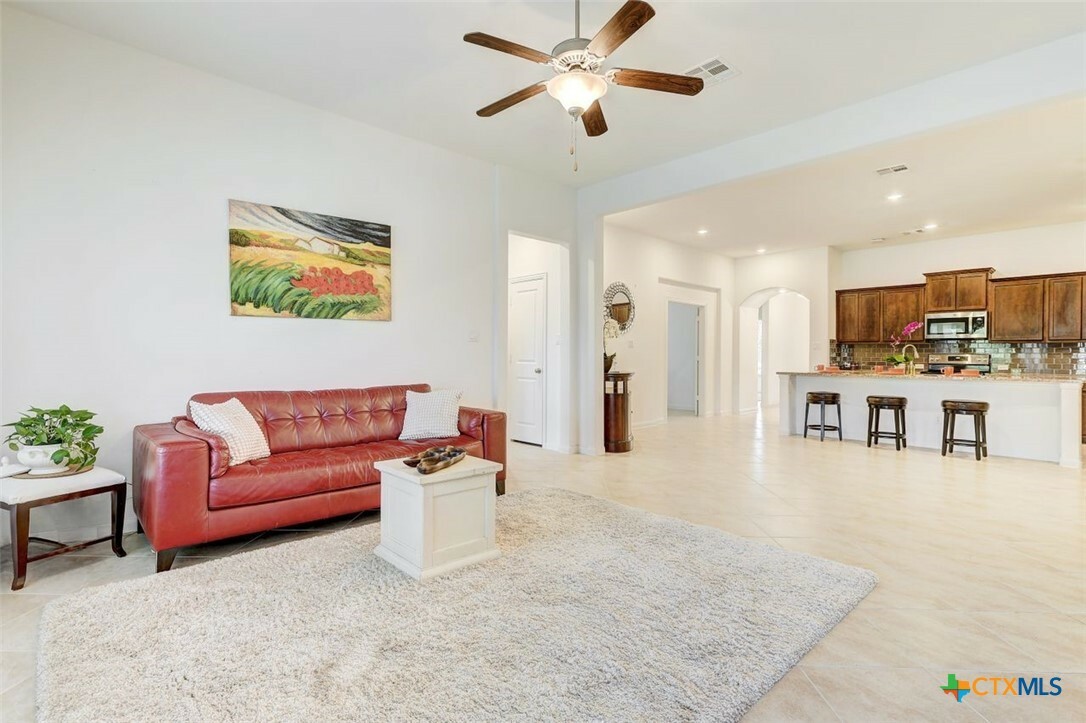 Property Photo: 557 Scenic Bluff Drive TX 78628