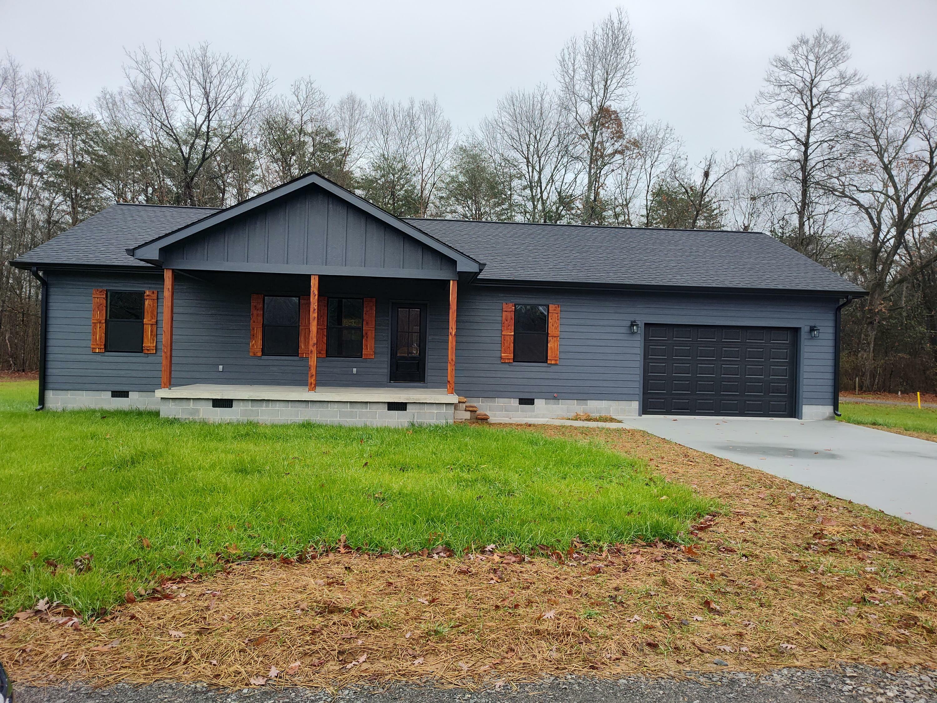 Property Photo: 85 Cherokee Street TN 37327