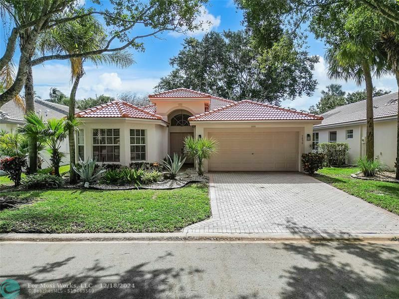 Property Photo:  7898 Samara St  FL 33437 