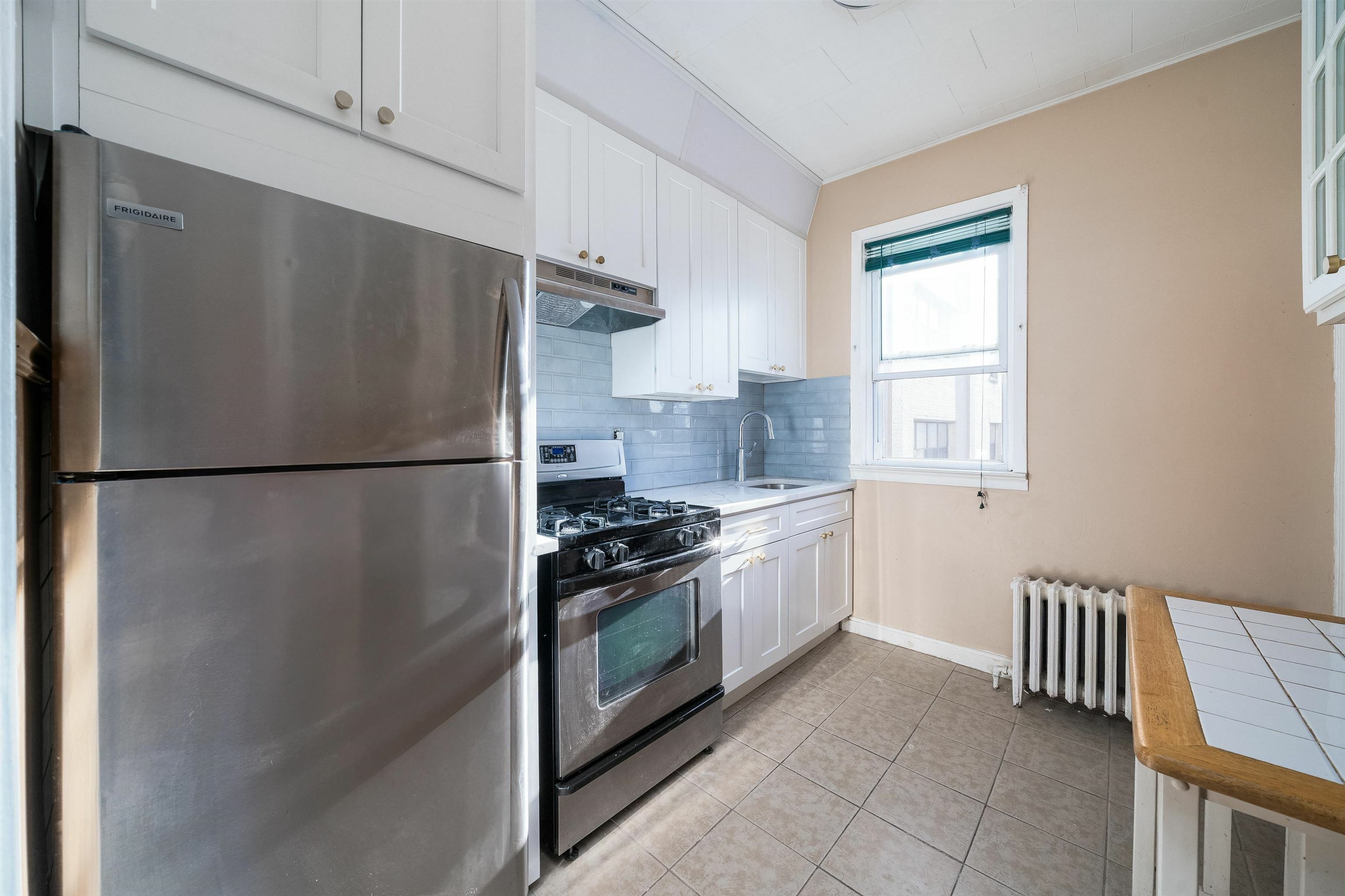 Property Photo:  159 North St 2  NJ 07307 