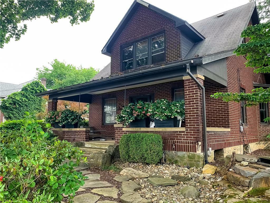 Property Photo:  1511 Sullivan Trail  PA 18040 