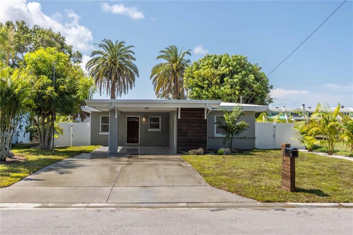 Property Photo: 341 Bahia Vista Drive FL 33785