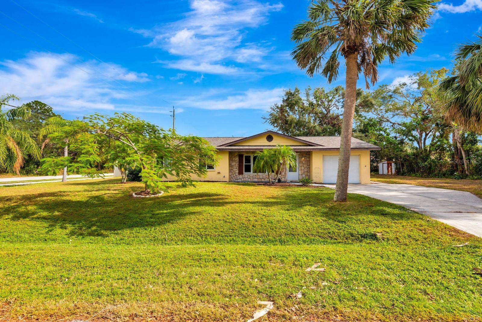 Property Photo:  5416 Isabella Avenue  FL 34235 