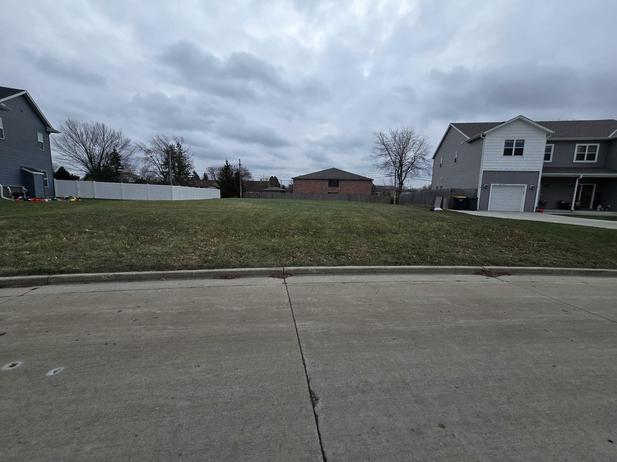 Property Photo:  90 W Stuth Ave  WI 53214 