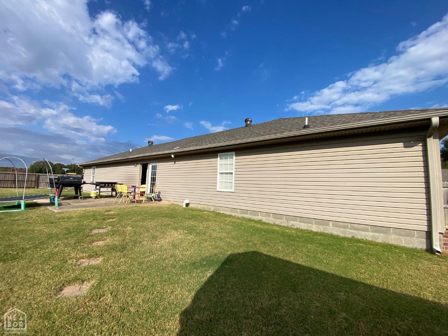 Property Photo:  6025 Whitecliff Drive  AR 72405 