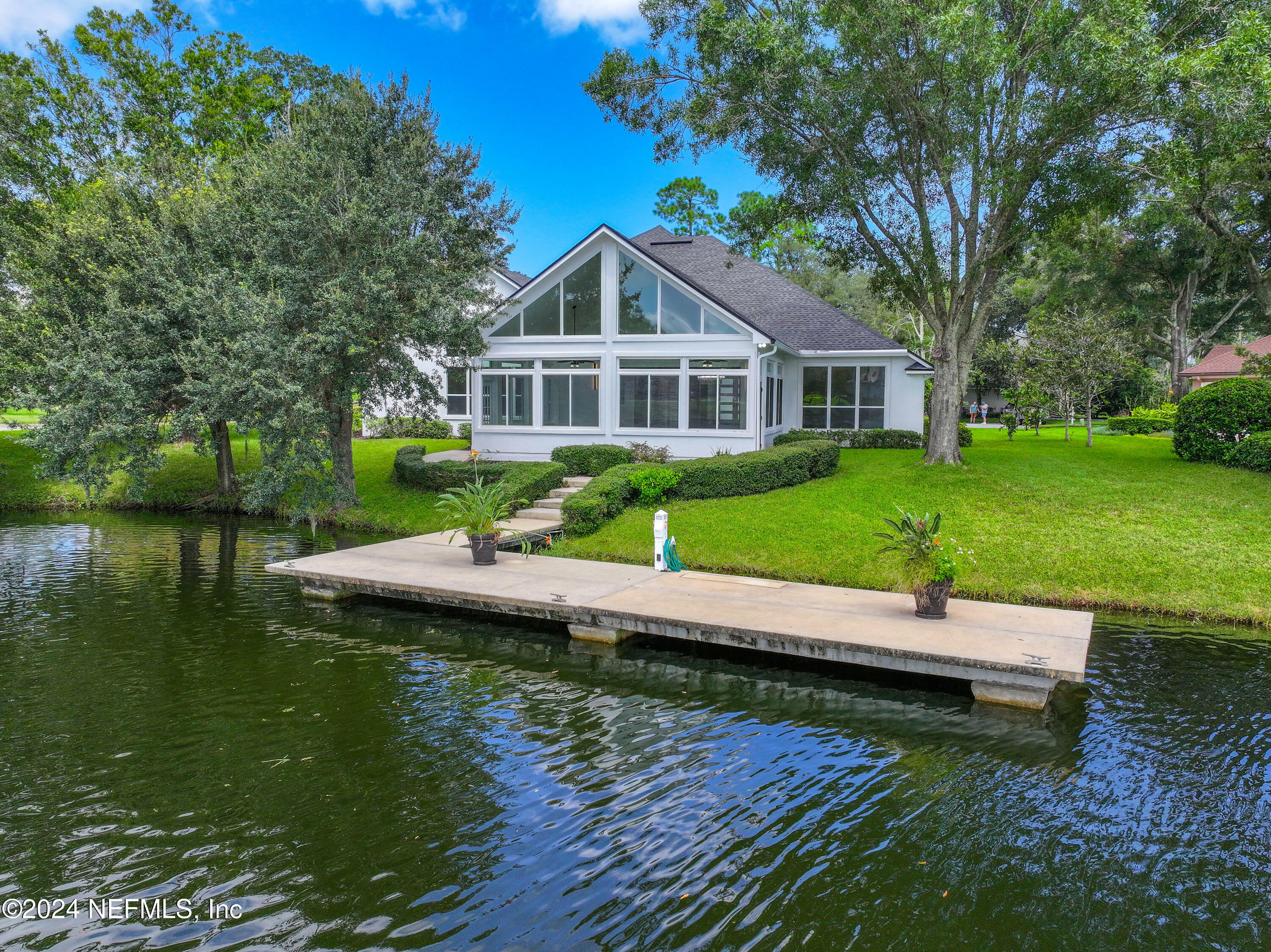 Property Photo:  13600 Emerald Cove Court  FL 32225 