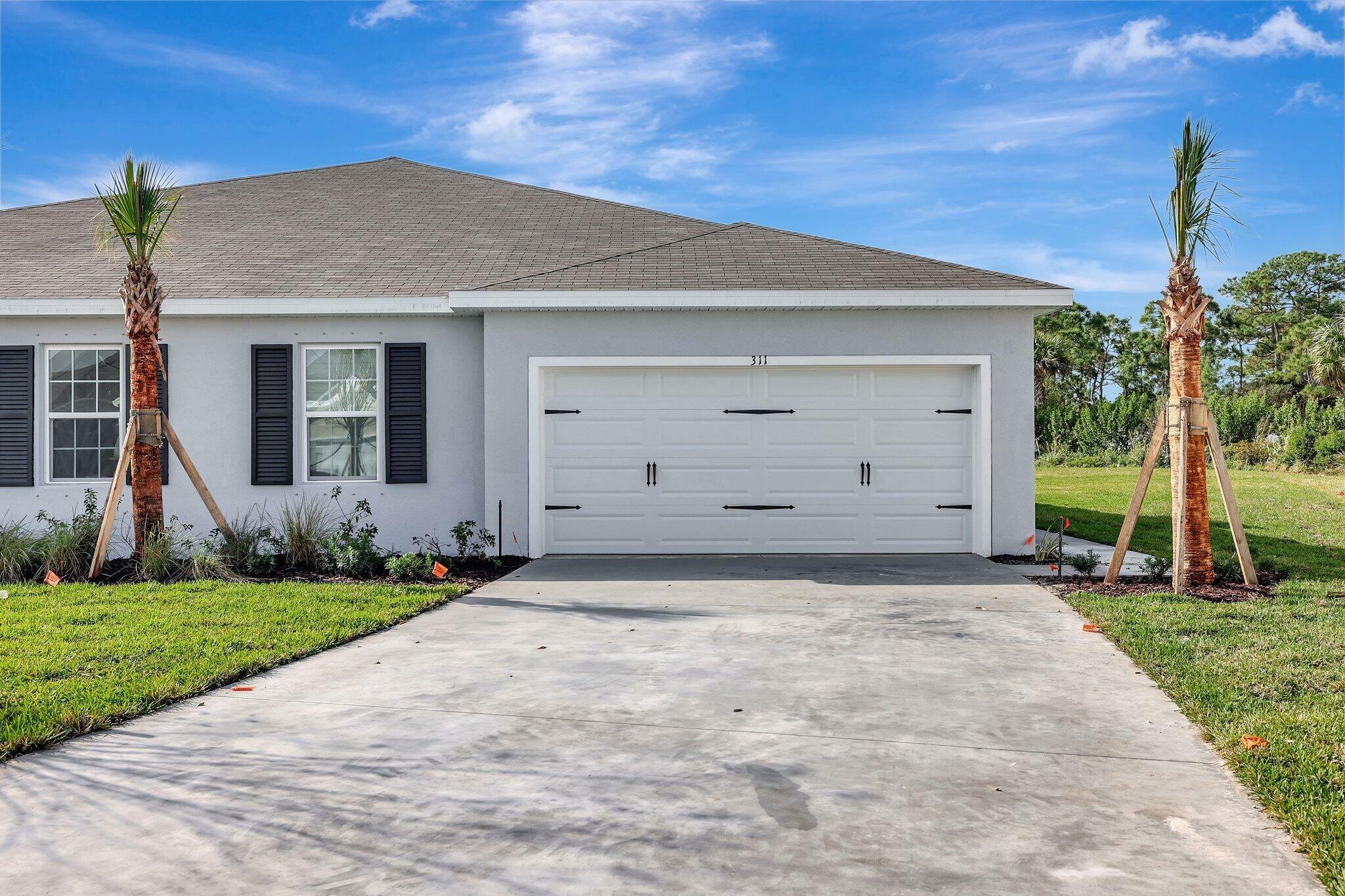 Property Photo:  311 Raspberry Road  FL 34981 