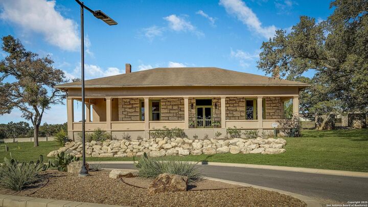 Property Photo: 24626 Cliff Line TX 78257