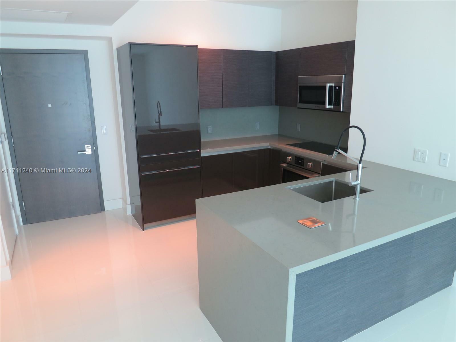 Property Photo:  1080 Brickell Ave 1505  FL 33131 