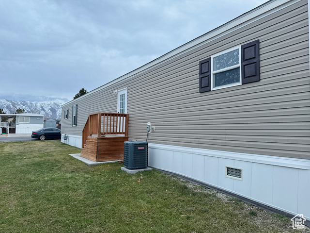 Property Photo: 1573 N 180 E UT 84074