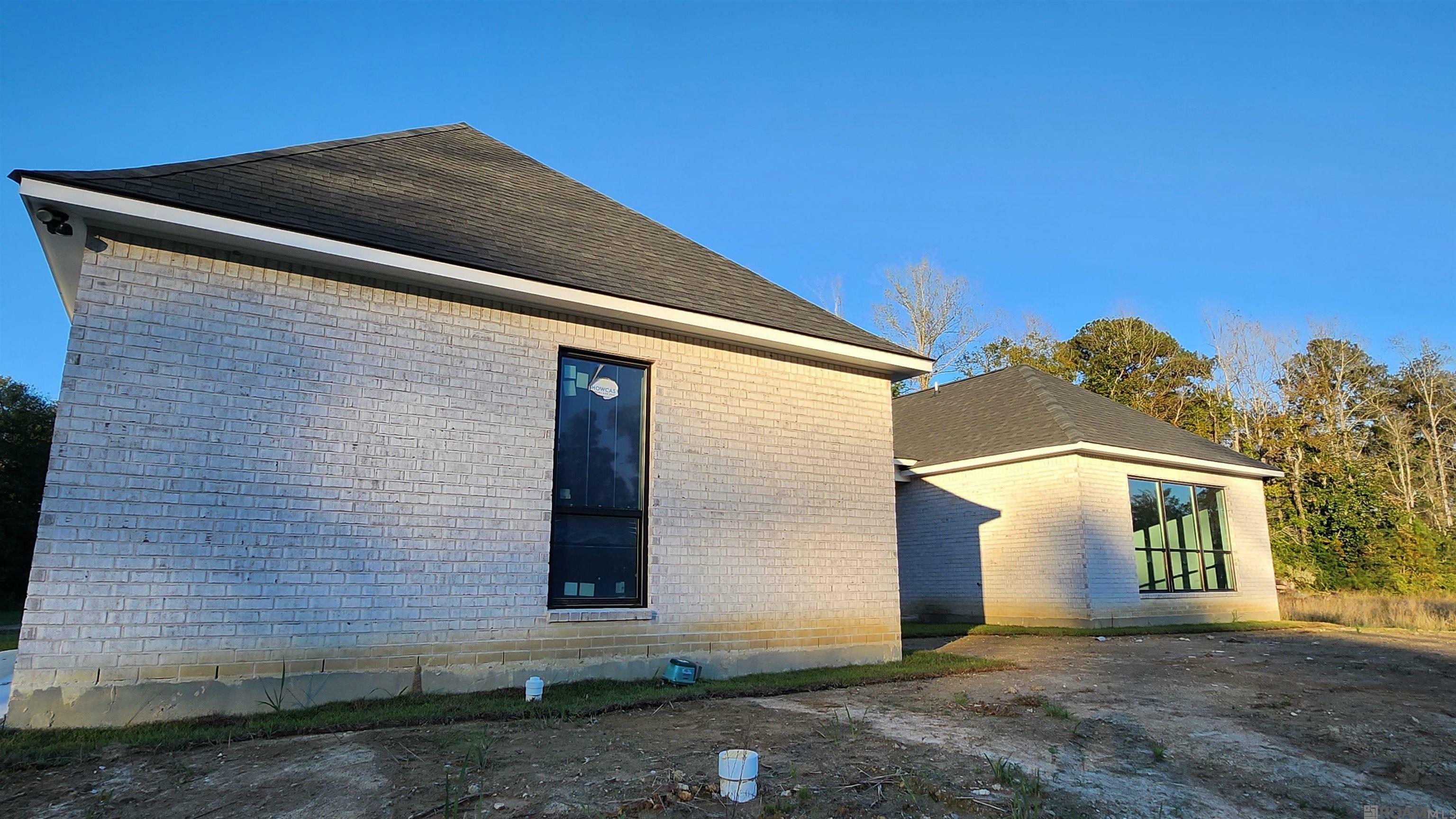 Property Photo:  17122 Planchet Rd  LA 70739 