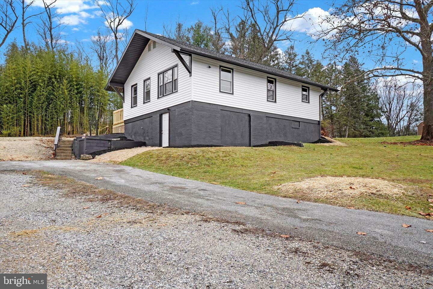 Property Photo:  3811 Fox Run Road  PA 17315 