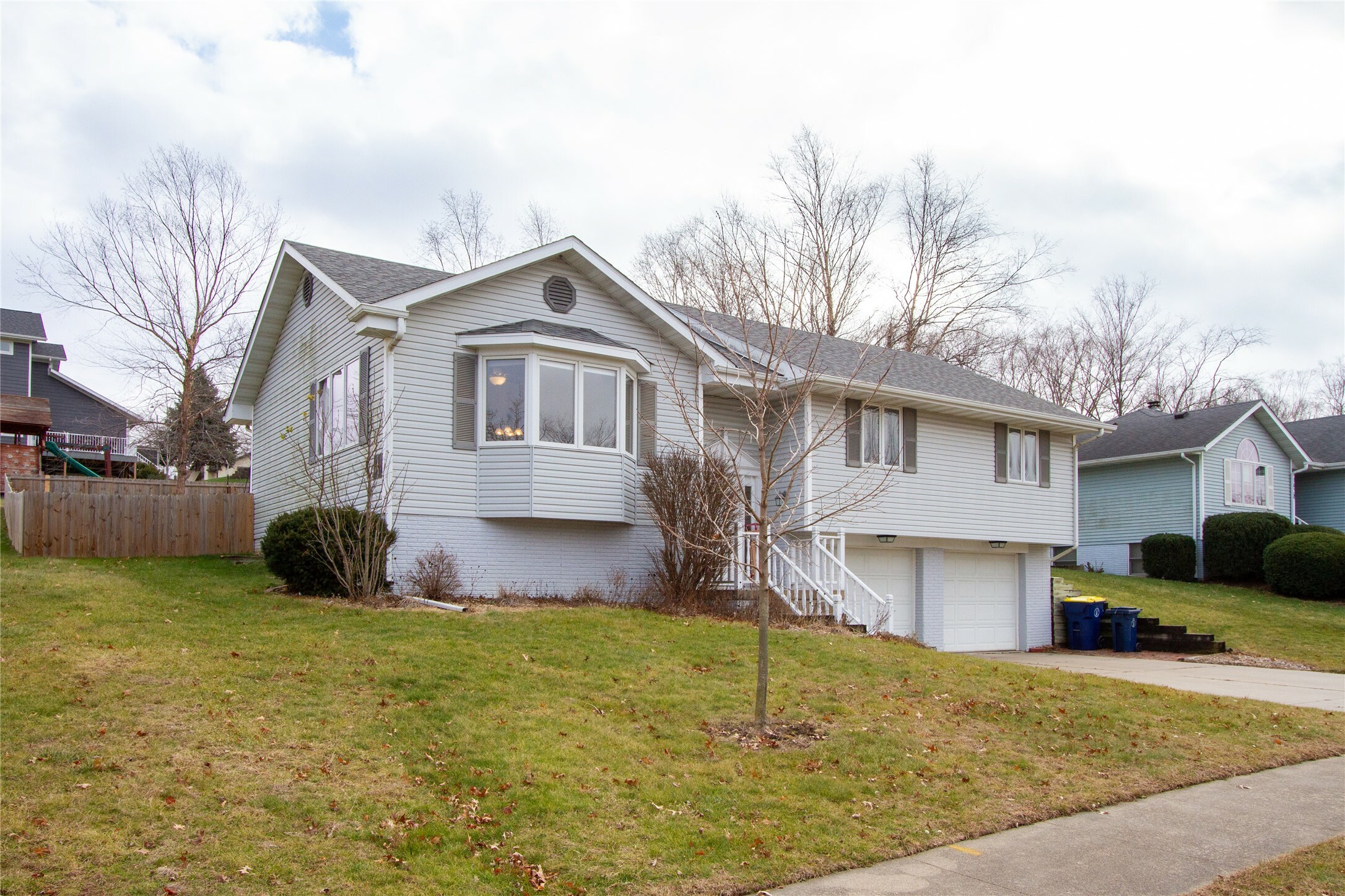 Property Photo:  1442 W 4th Street  IA 50219 