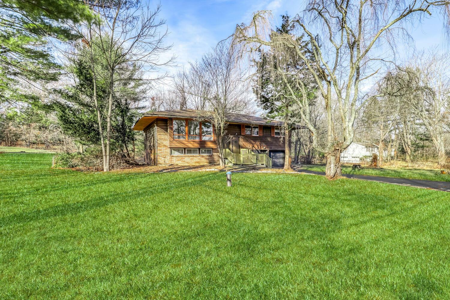 Property Photo:  3 Camp Hill Road  NY 10970 