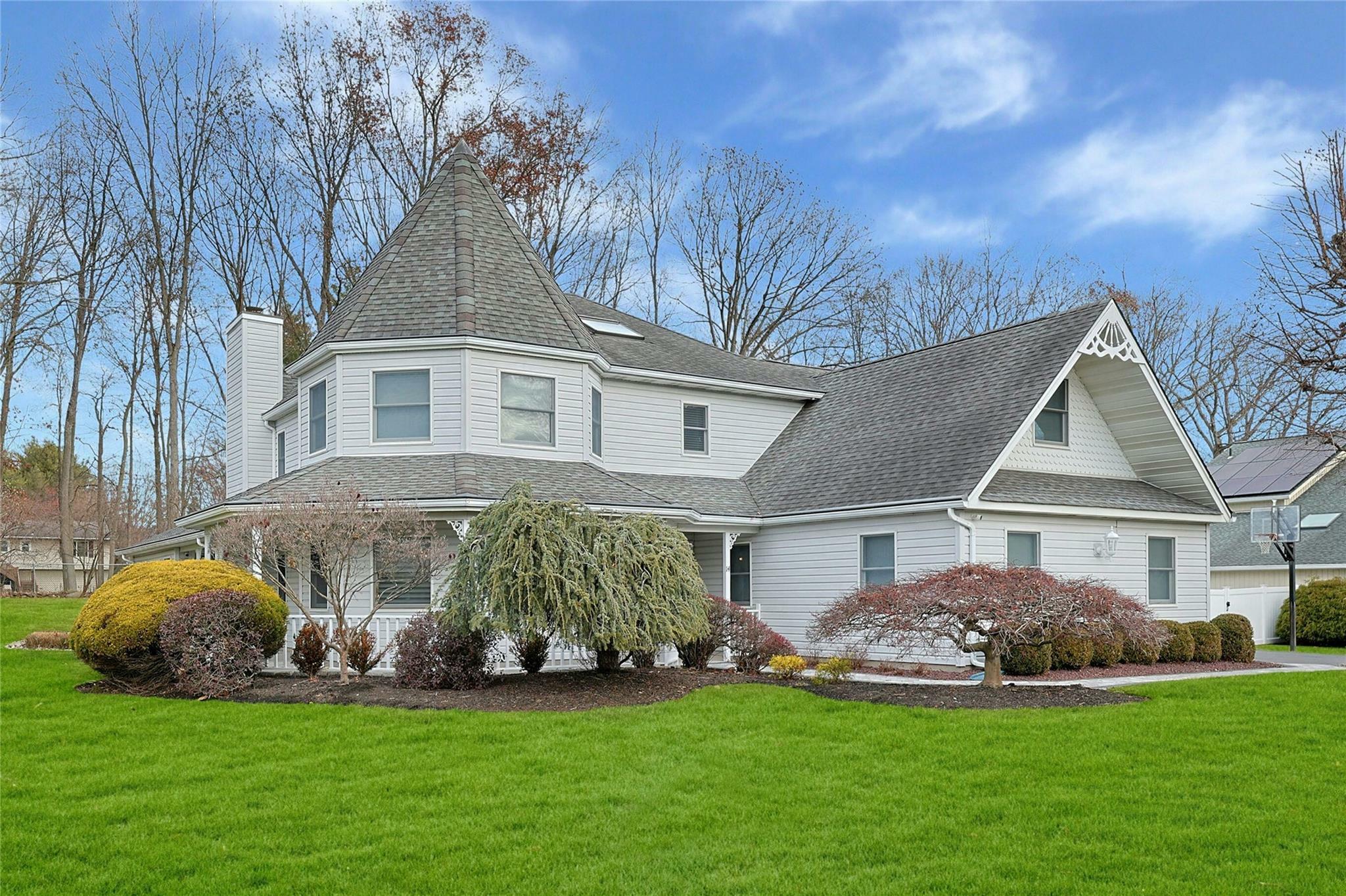 Property Photo:  14 Cragmere Oval  NY 10956 