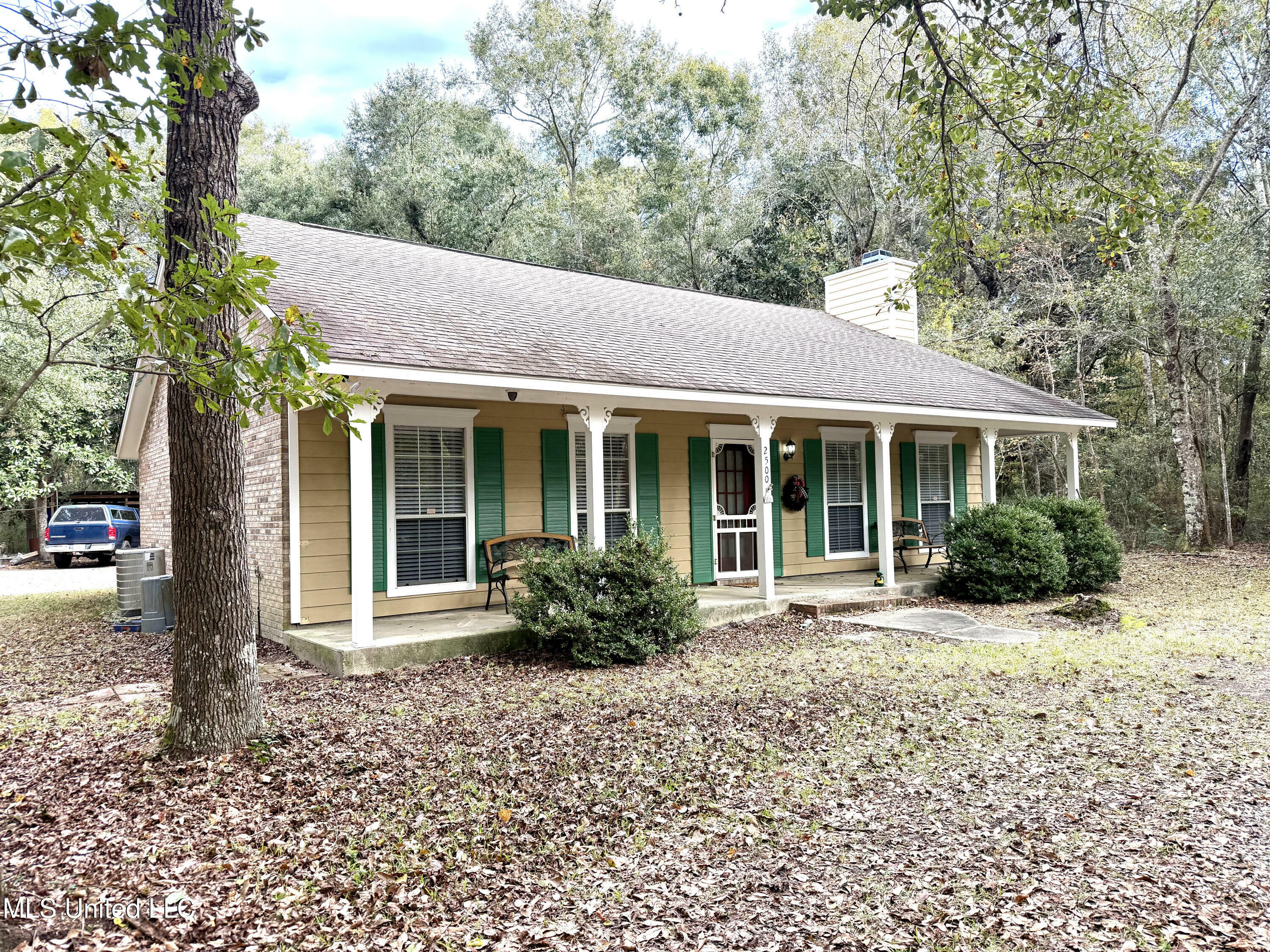 Property Photo:  2500 Stine Road  MS 39553 