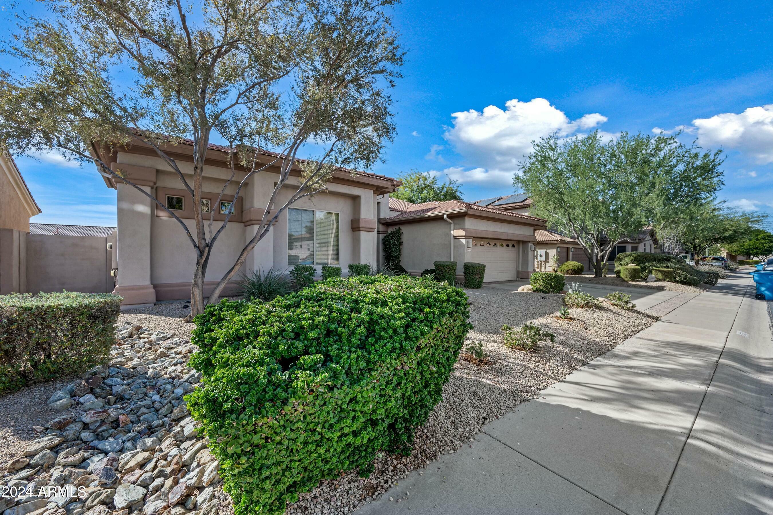 Property Photo:  4503 E Robin Lane  AZ 85050 