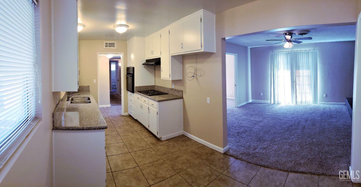 Property Photo:  3105 Doris Lane  CA 93304 