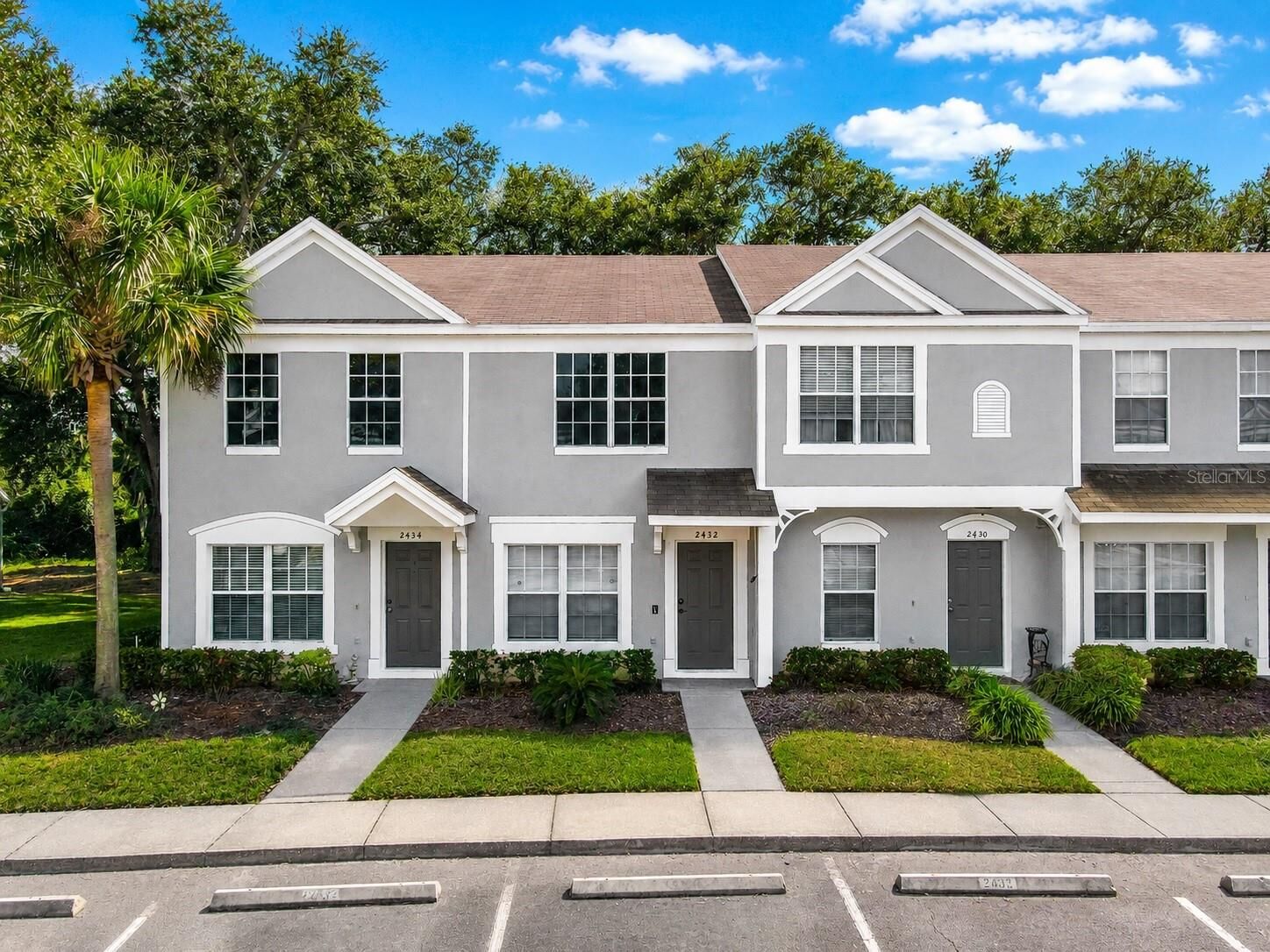 Property Photo:  2432 Lake Woodberry Circle  FL 33510 