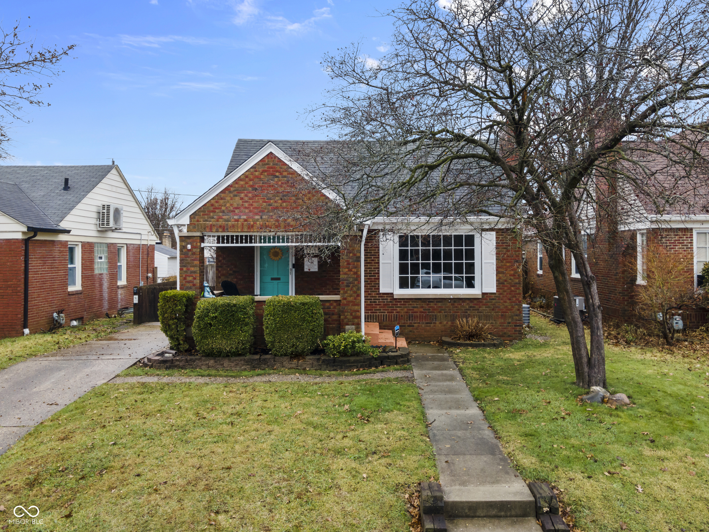 Property Photo:  1246 N Downey Avenue  IN 46219 