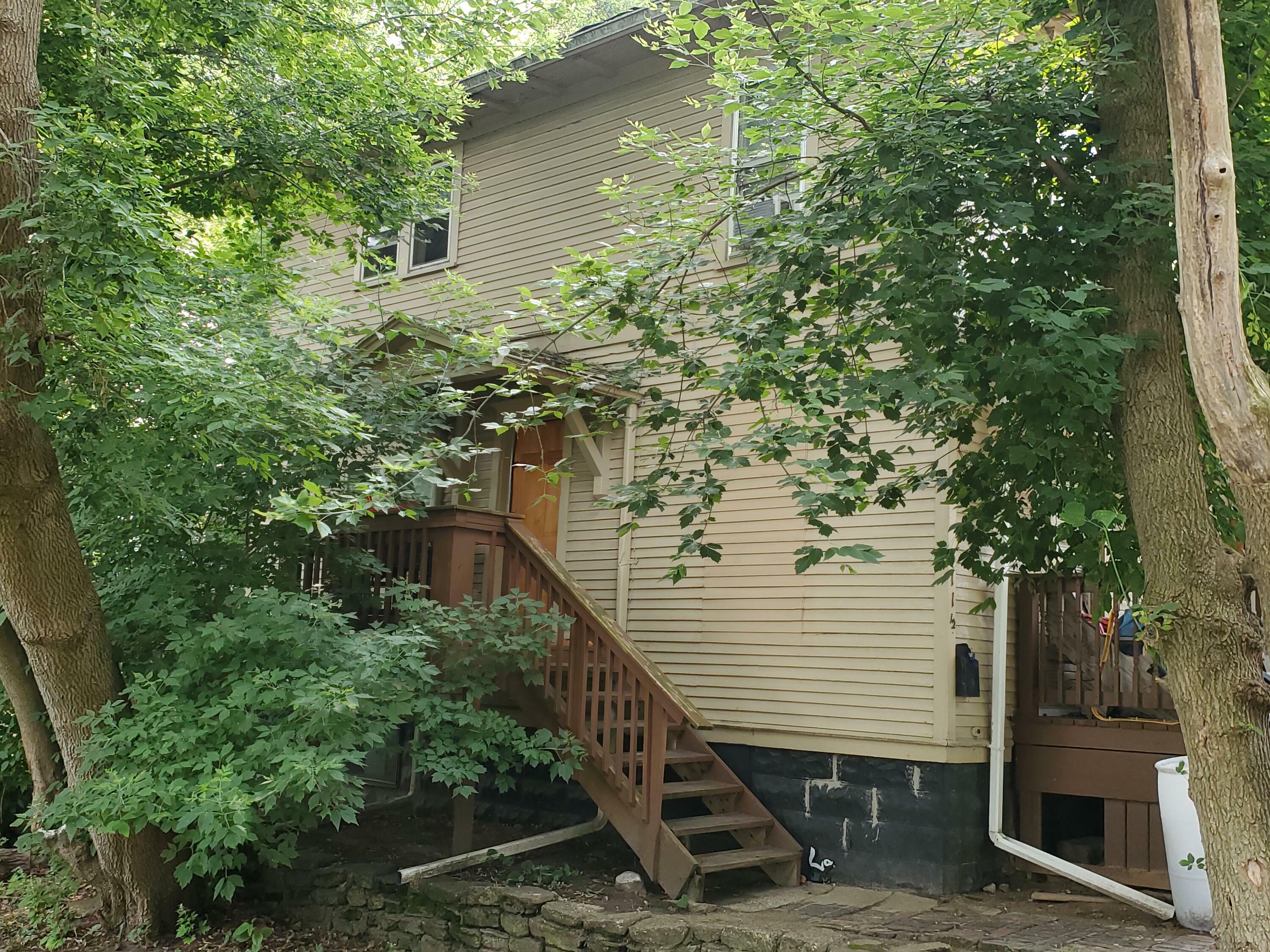 Property Photo:  511 S Pleasant Street  MI 49203 