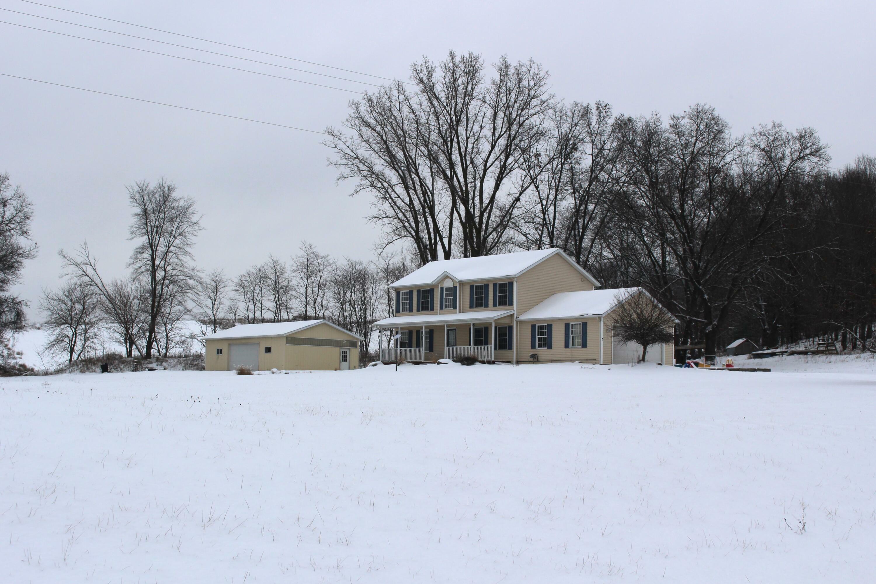 Property Photo:  2990 Lincoln Lake Avenue NE  MI 49331 