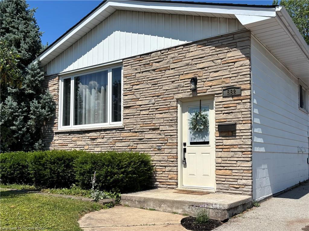 Property Photo: 582 Chamberlain Road ON L7L 2V5