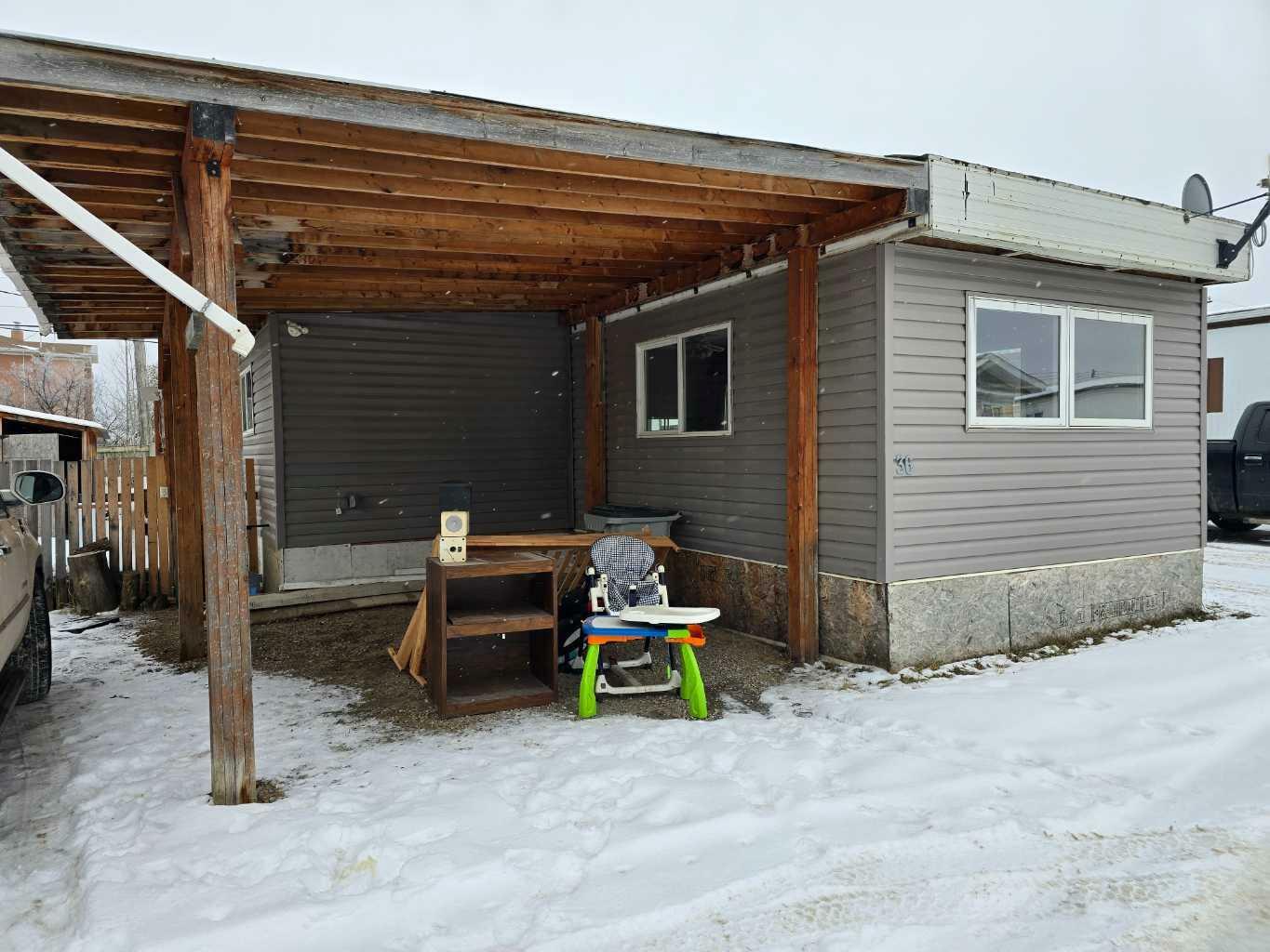 Property Photo:  422 55 Street 36  AB T7E 1C4 