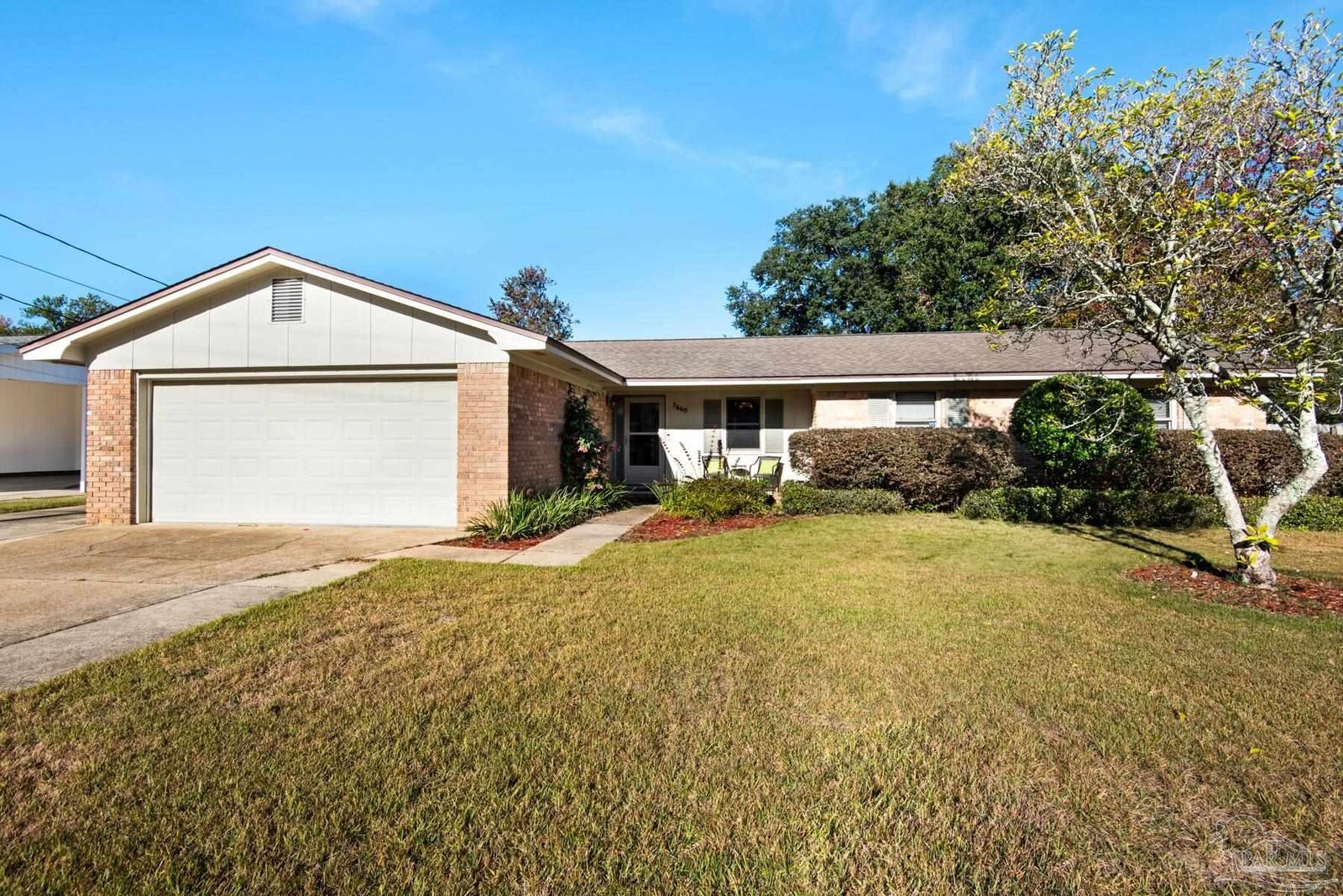 Property Photo:  3660 Swan Ln  FL 32504 