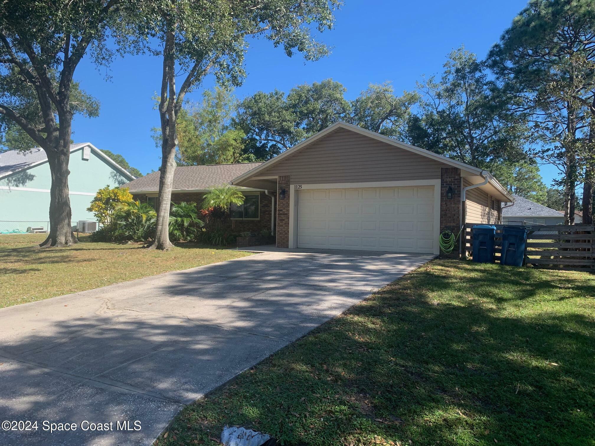 Property Photo:  1125 Porter Avenue NW  FL 32907 