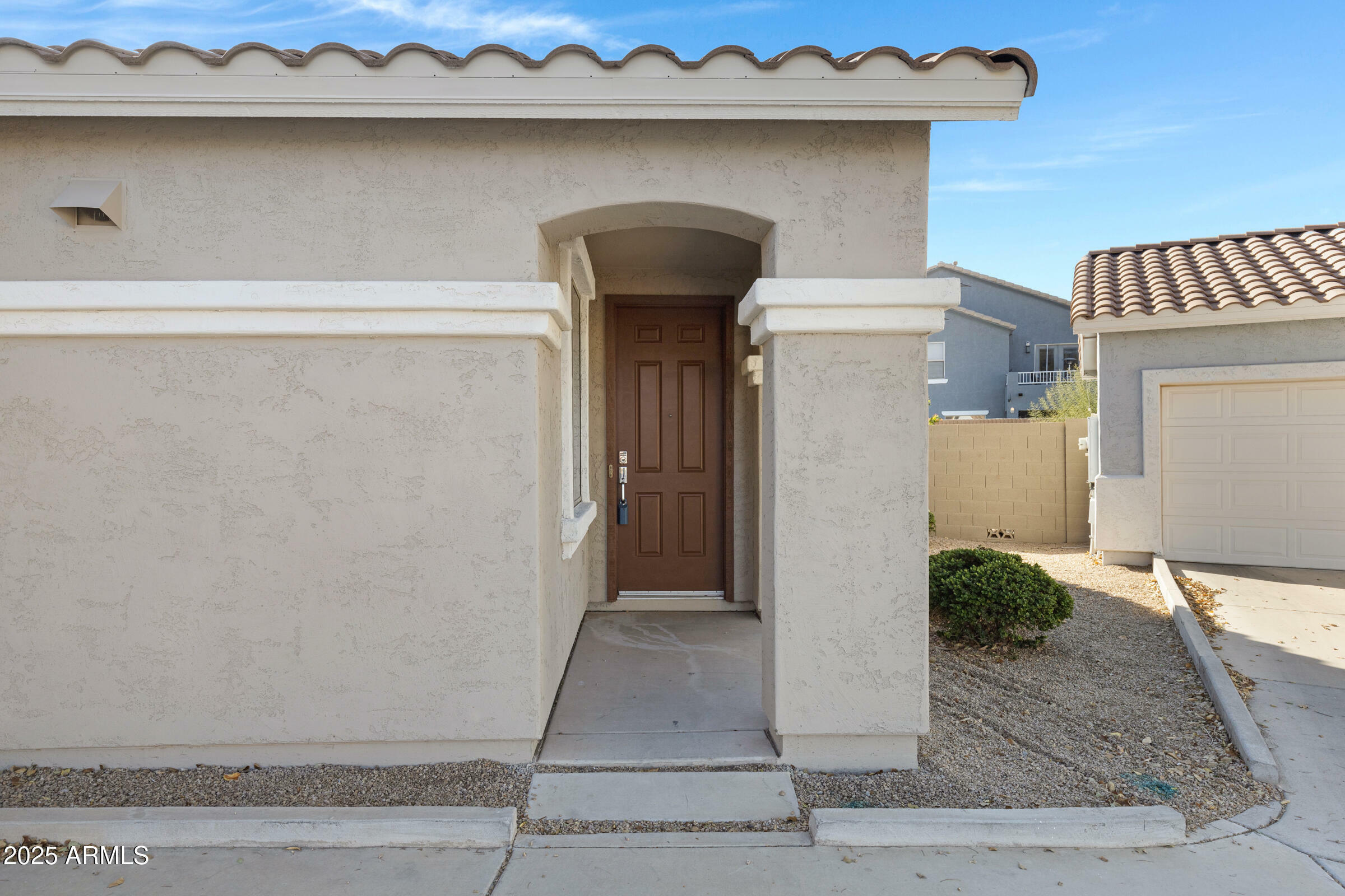 Property Photo:  931 S Porter Court  AZ 85296 